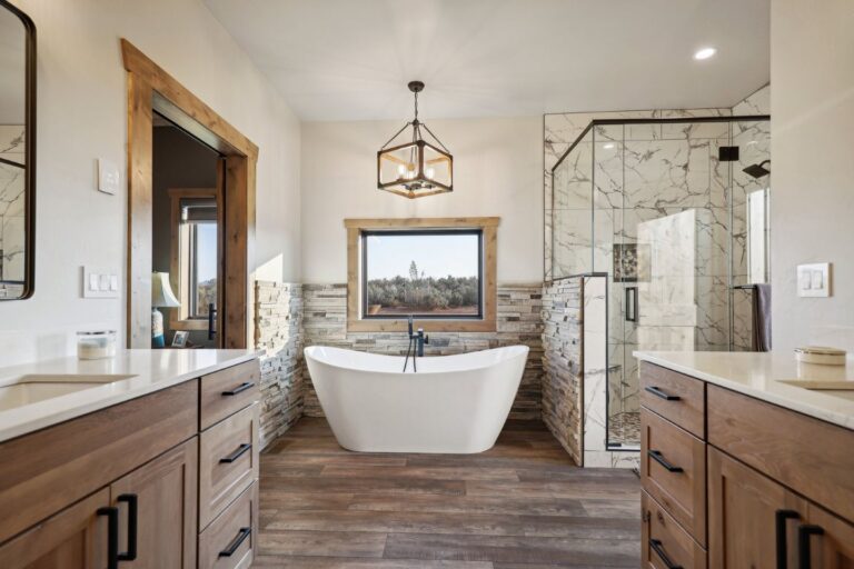 10483 m bath 1 | Maxwell Development